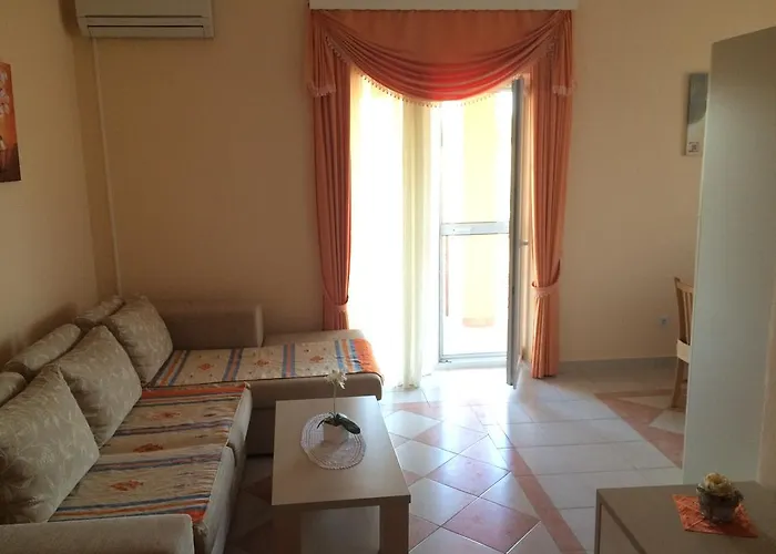 Dakovic 公寓 波雷奇