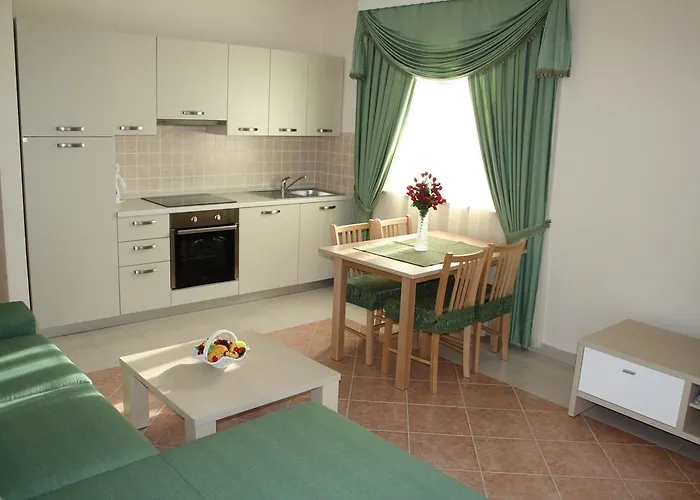 Dakovic דירה פורץ