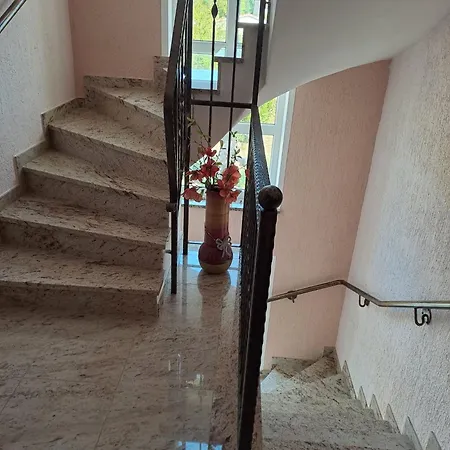Apartman Dakovic *